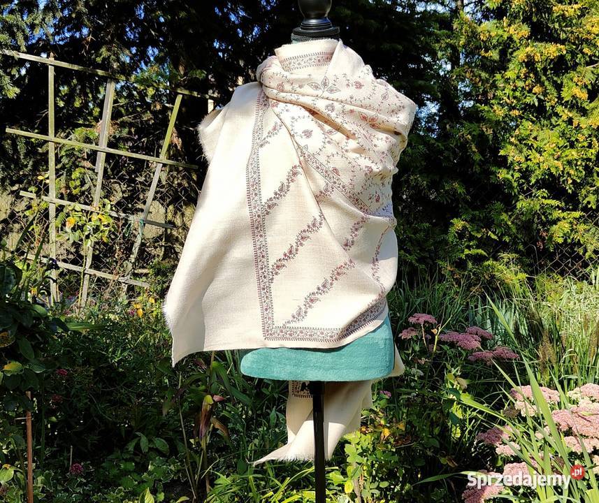 Duży szal orientalny indyjski haftowany haft