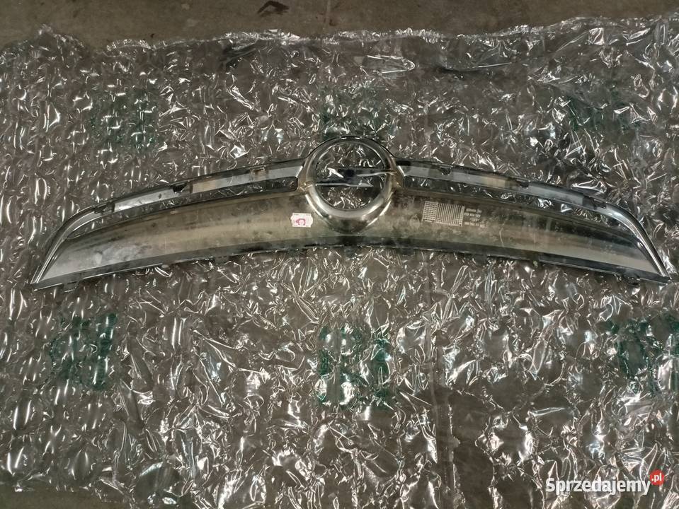 Chrom atrapy opel corsa D lift 13286001 listwy na zderzak łódzkie Czechy
