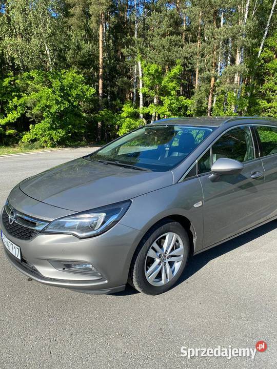 Opel Astra K 2017r Kleszczów