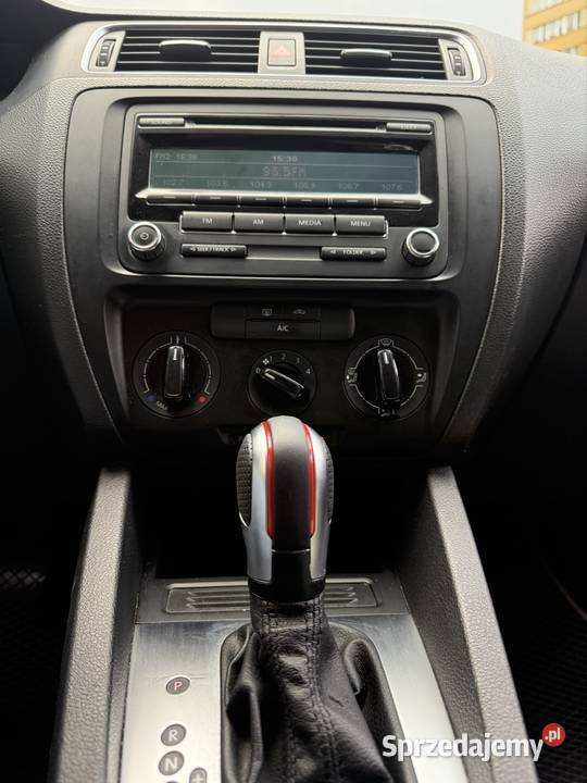 VW Jetta S benzyna LPG 2litrowy silnik 158