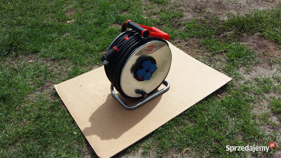Przedłużacz na bębnie Brennestuhl 50m 3x 25mm