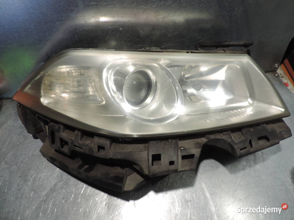 LAMPA PRAWY PRZÓD RENAULT MEGANE 2 FL Rok produkcji 2006 sprzedam