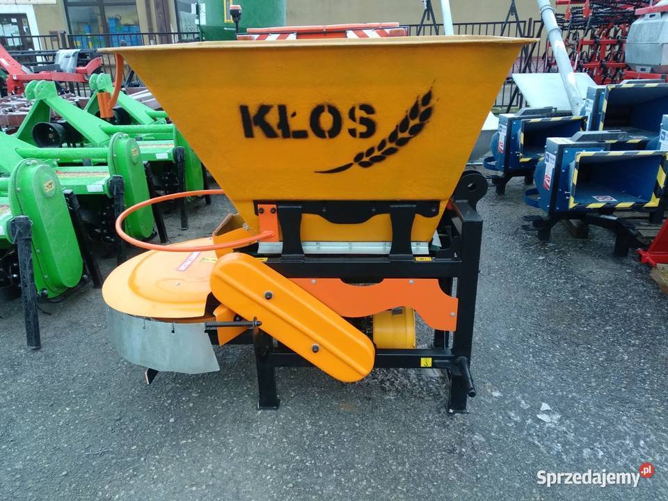 Rozsiewacz nawozów wapna taśmowy KŁOS 300 400