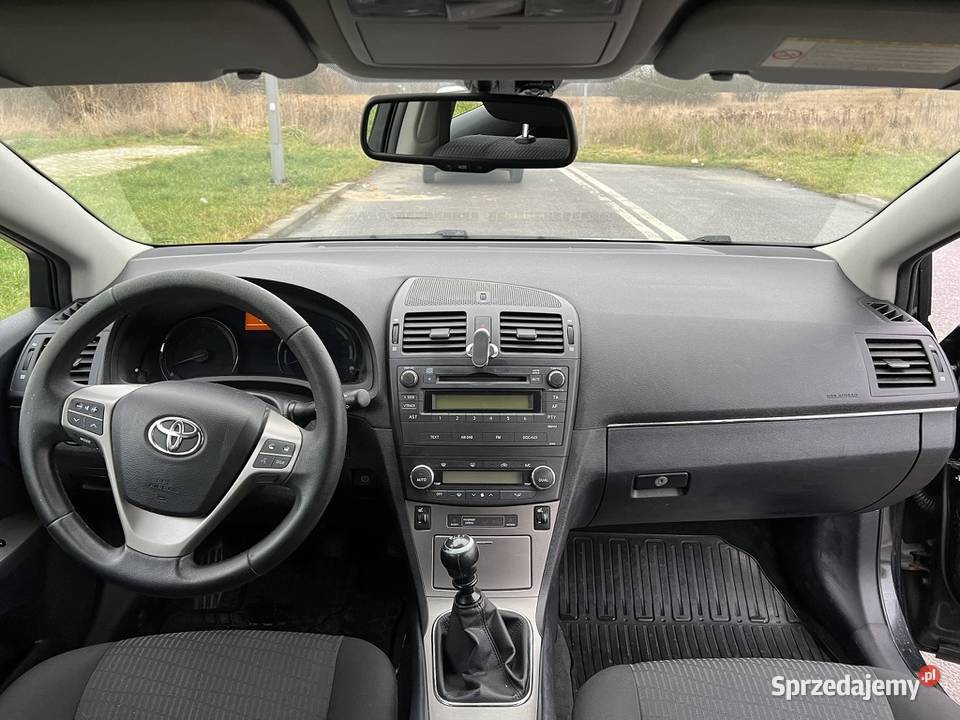Toyota Avensis Avensis 16 benzyna lpg Kielce