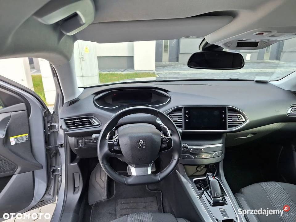Peugeot 308 T9 2021 EAT8 Dębica