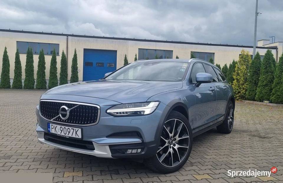 Volvo V90 Cross Country D5 AWD 235 2020r Gołuchów