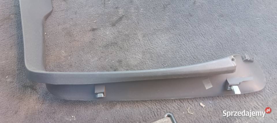 Górna Osłona Klapy 8D9 867 973 Audi A4 B5 a21 Klapy bagażnika