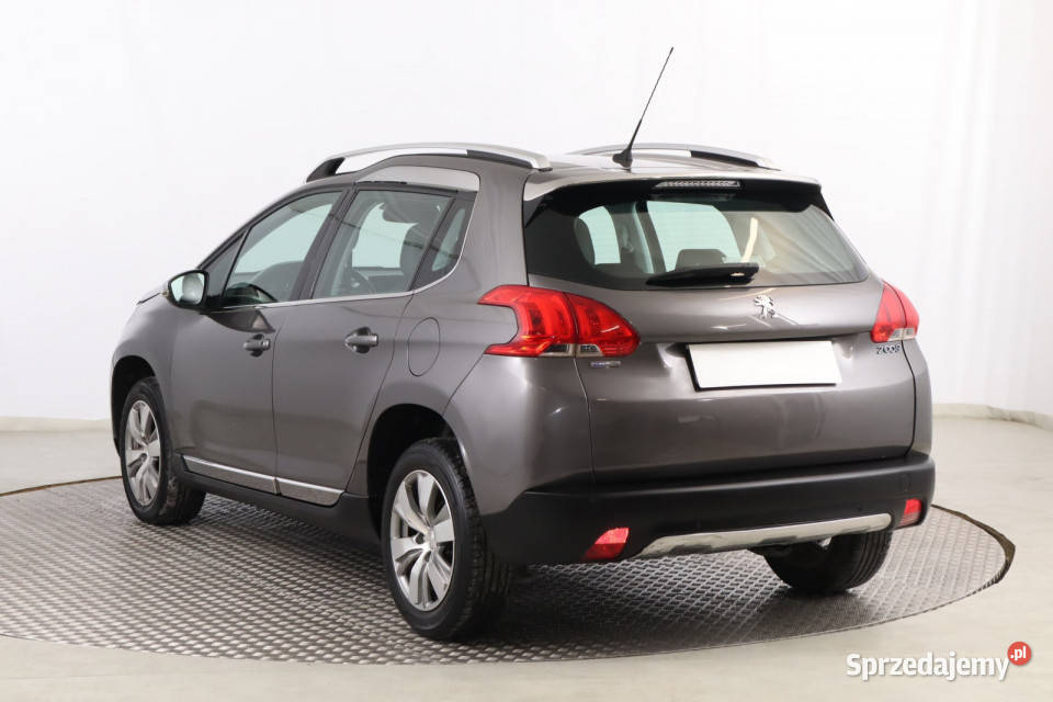 Peugeot 2008 12 PureTech Rok produkcji 2016