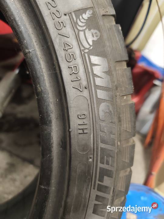 Opony zimowe 22545R17 Michelin Inowrocław