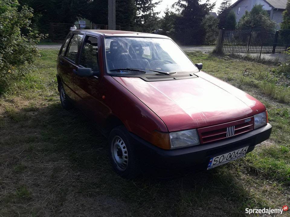 FIAT UNO 09 godny welurowa tapicerka Praszka