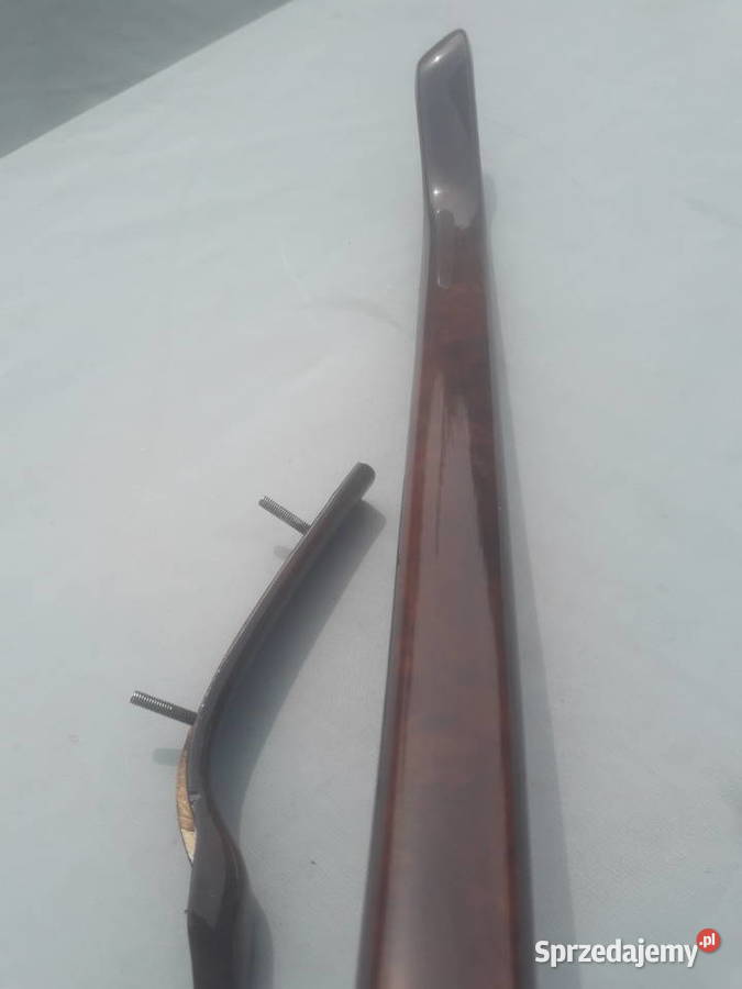 Mercedes W210 dekor drewno w desce rozdzielczej