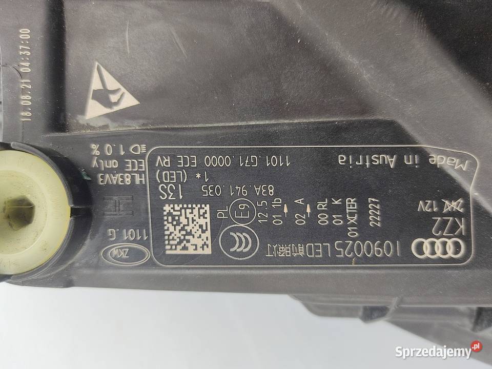 Lampa lewy przód audi Q3 2021r osobowe dolnośląskie Raciborowice Dolne