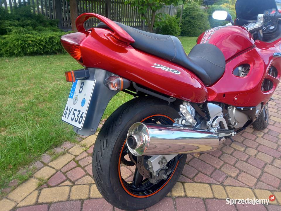 Suzuki GSX 750 F 29 042 Super stan nowy Mniów