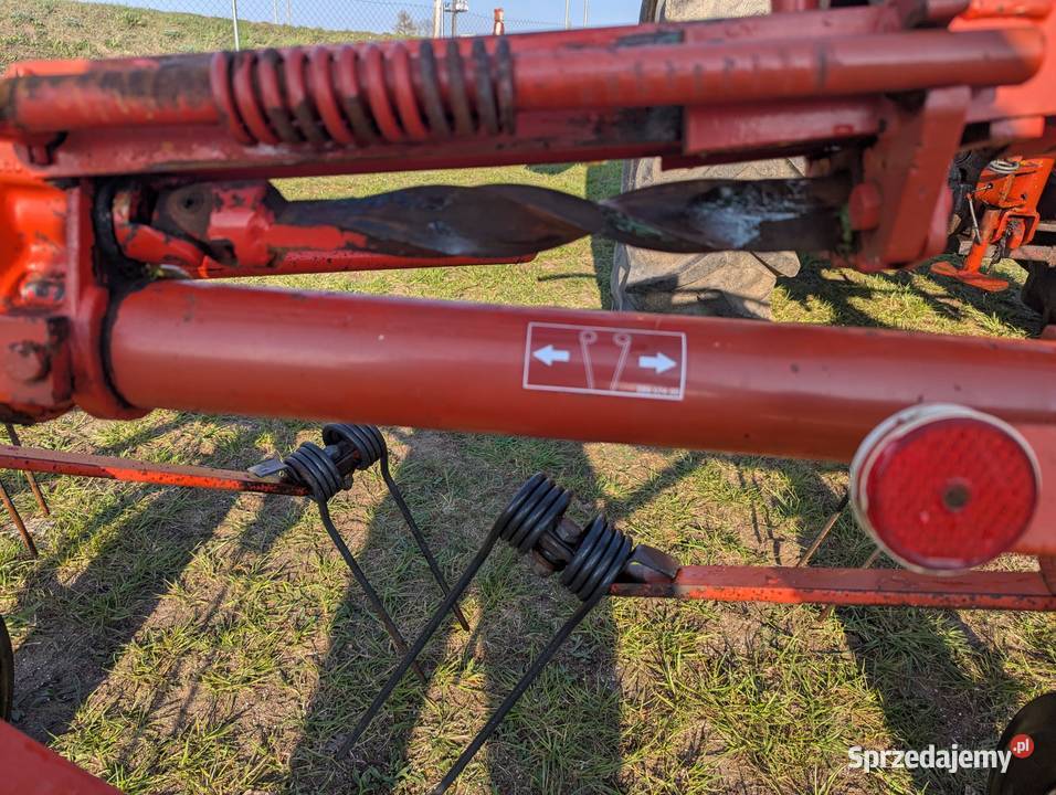 Przetrząsarka Kuhn GF 5000 Krone Claas Deutz Przyczepiane Przyczepiane Stężyca sprzedam