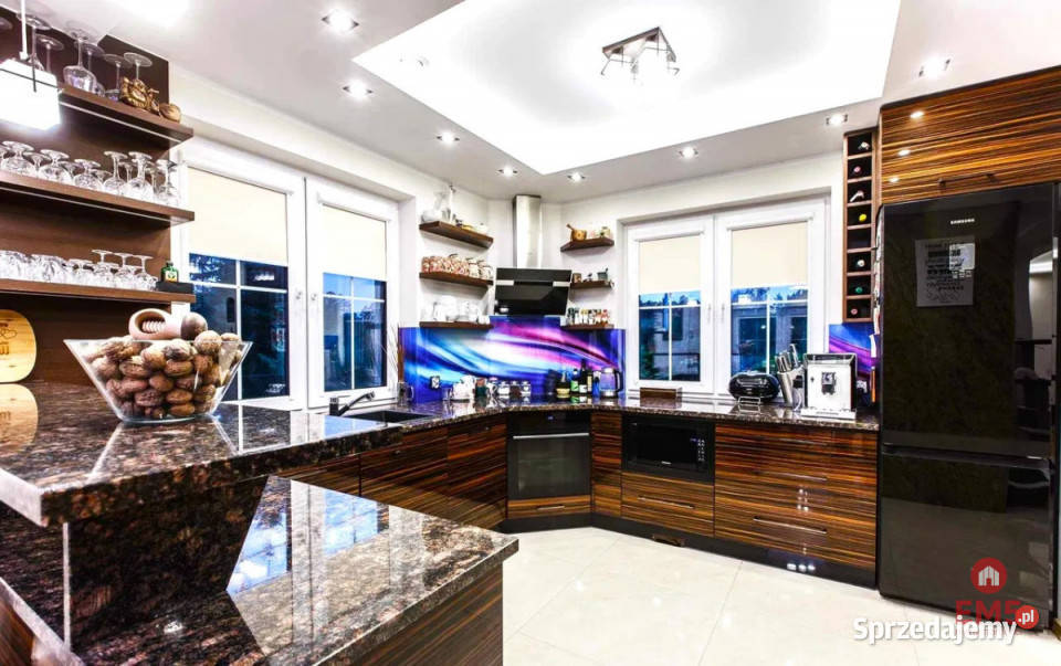 Dom wolnostojący Szczebra 210m2