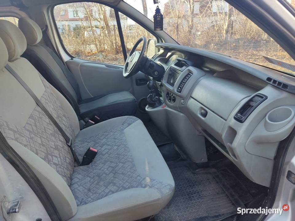 9 osobowy VIVARO r2005 p19d bez dpf długo opłaty warmińsko-mazurskie sprzedam
