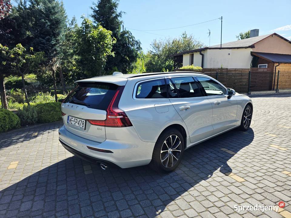 Volvo V60 B4 Mild Hybrid Diesel Momentum Pro pierwszy właściciel