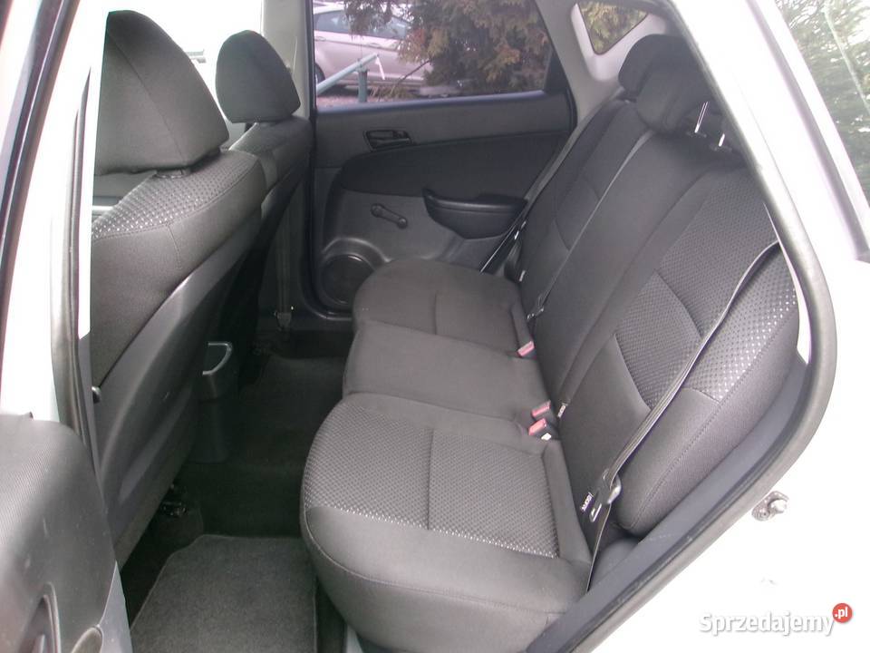 Hyundai i 30 14 benzyna Sprowadzony i30 Dolna Grupa