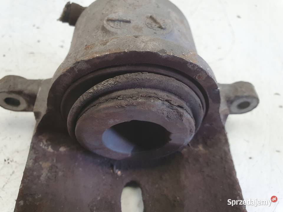 Toyota Prius II XW20 PRZEDNI ZACISK HAMULCOWY