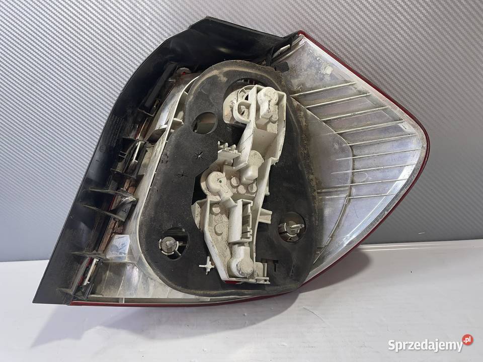 BMW E87 LEWA LAMPA TYŁ  Ostroróg