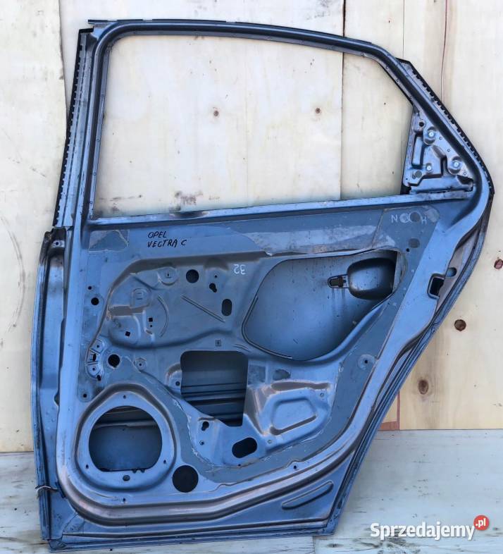 DRZWI PRAWY TYŁ OPEL VECTRA C Skołoszów