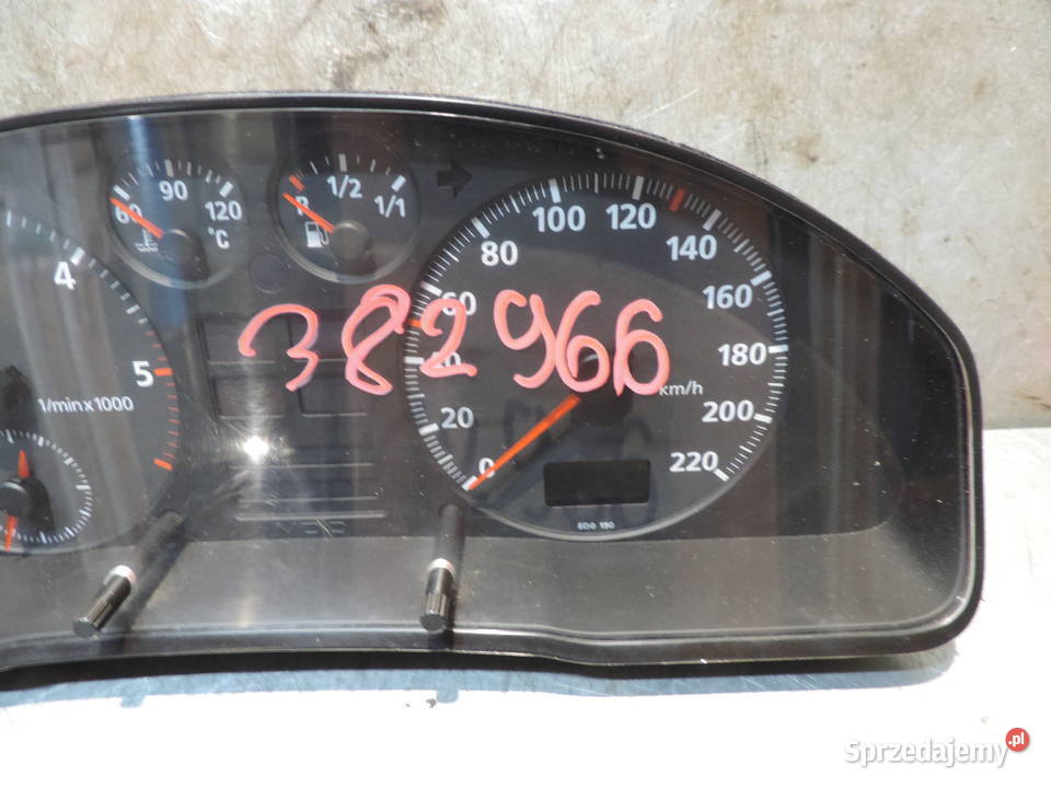 LICZNIK AUDI A4 B5 19TDI 8D0919033A małopolskie Nowy Sącz sprzedam