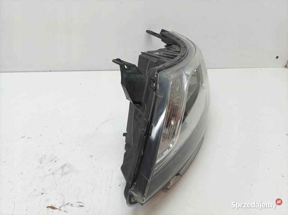 LAMPA PRZÓD LEWA AZJA RUS K2 Kia Rio III 2011 Rok produkcji 2011