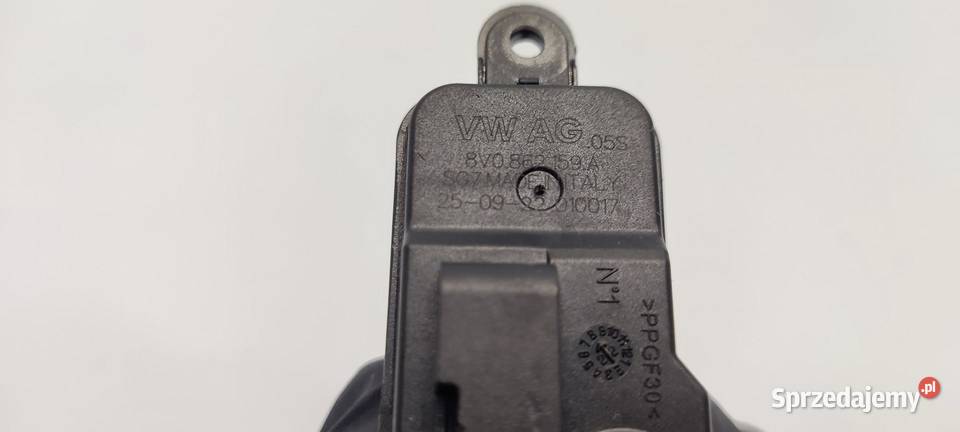 SKODA KAROQ SIŁOWNIK KLAPKI WLEWU 8V0862159A dolnośląskie