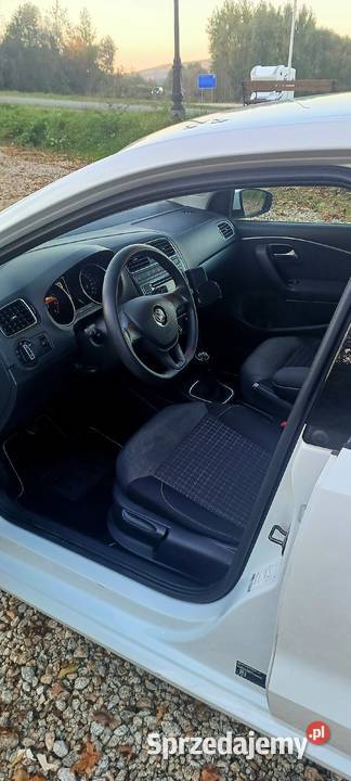 PIĘKNE VW POLO 12 BENZYNA Rok produkcji 2014 Wadowice