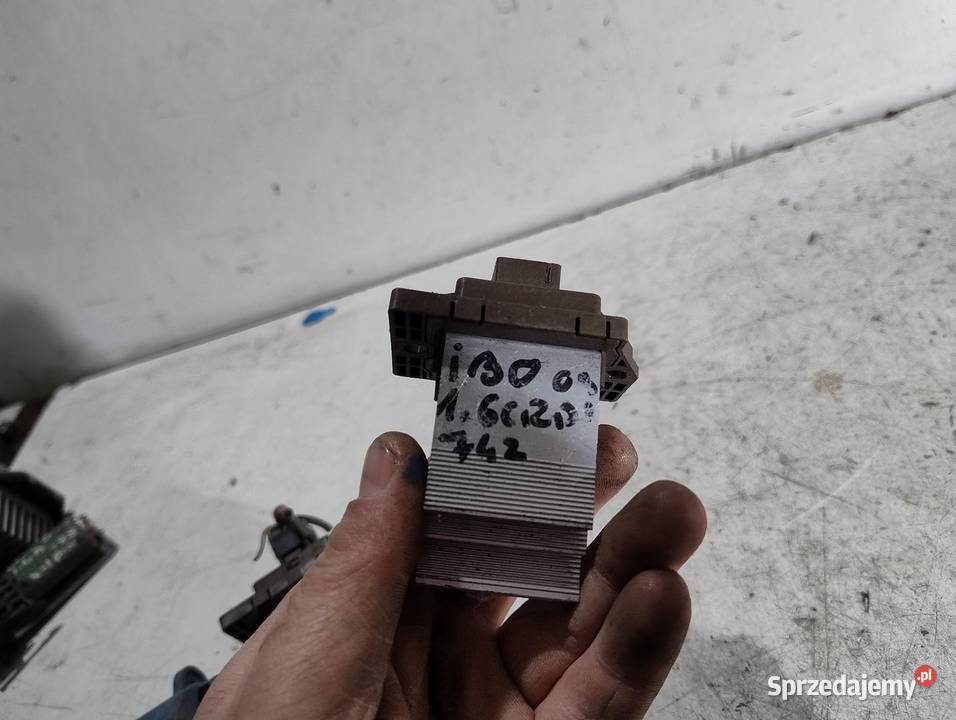 REZYSTOR OPORNICA HYUNDAI i30 I
