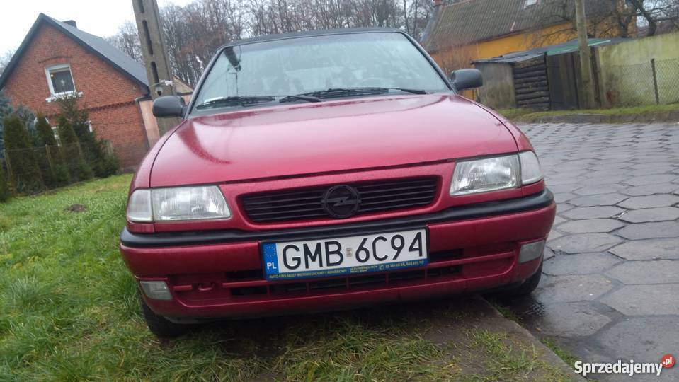Sprzedam Opel Astra F Bertone Cabrio 2/3 Samochody osobowe Nowy Staw