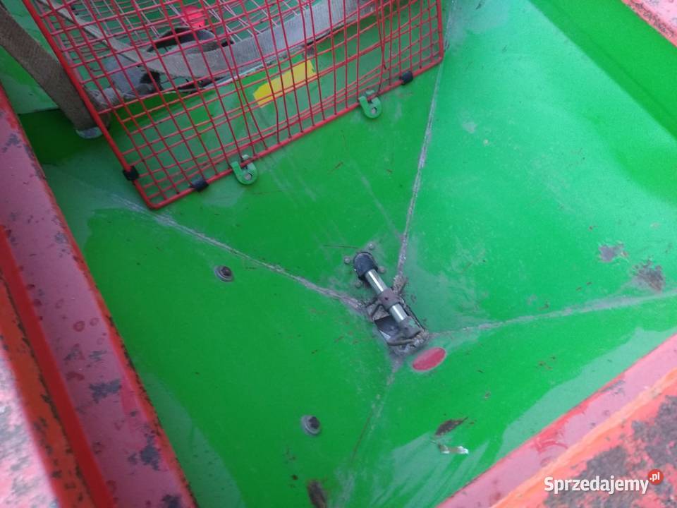 Sprzedam rozsiewacz nawozów Unia Biardy