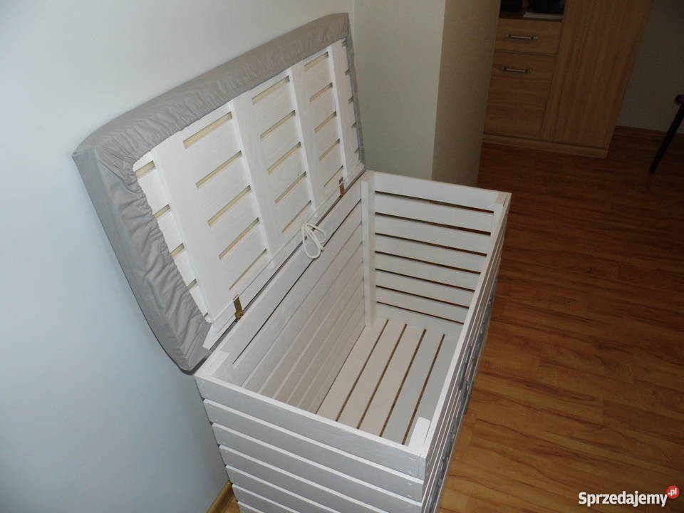 Duża skrzynia drewniana biała zamykana pufa odcienie brązowego