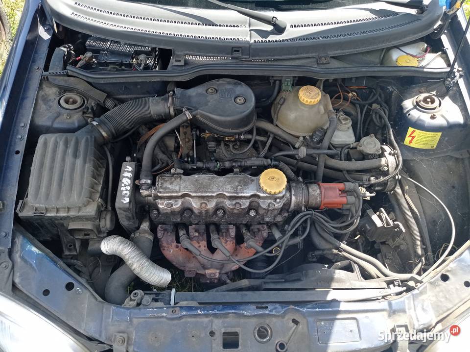 Opel Corsa 14 44 kW 1993 r dawca części Szklarka Myślniewska