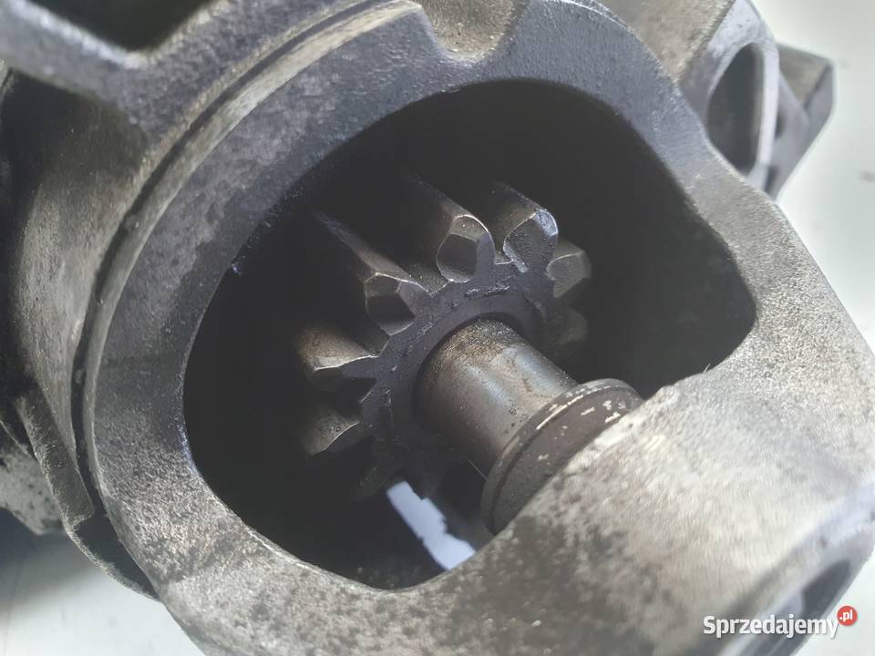 ROZRUSZNIK BMW E87 E90 20 D ROZRUSZNIK bosch Układ elektryczny silnika