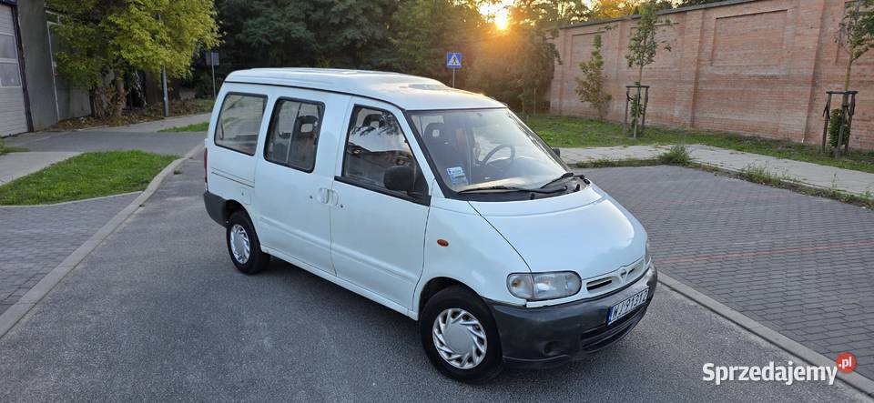 Nissan vanette 23d klima tył napęd mazowieckie sprzedam