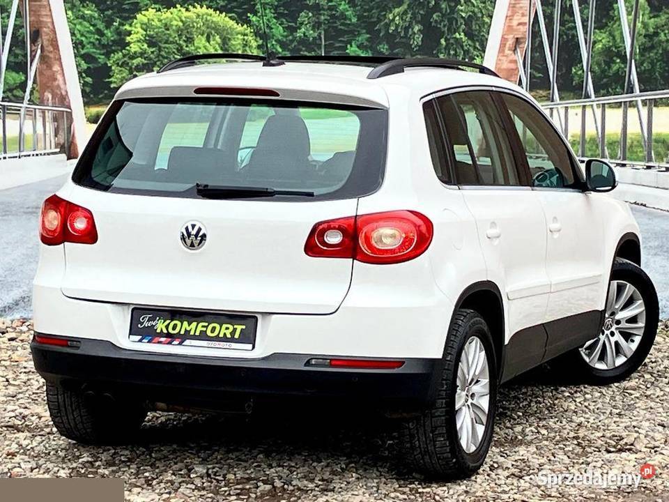 VW Tiguan 20 TSI 4Mot Sport DSG 200 2009r Rok produkcji 2009 Radom