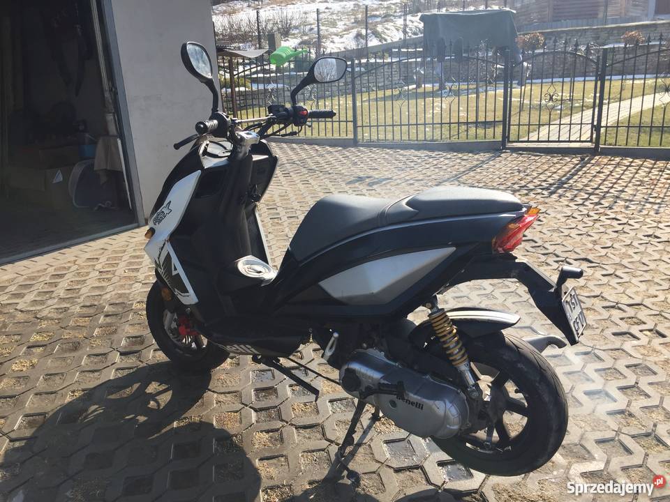 Skuter włoski Benelli 49X Quattro Nove 10800km Starachowice sprzedam