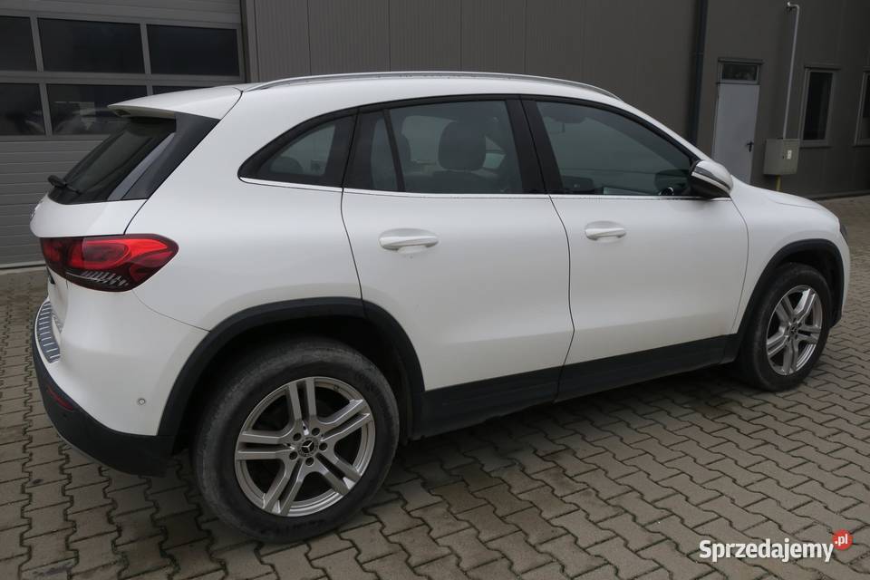Samochód osobowy MERCEDESBENZ GLA 180d 115KM Opoczno