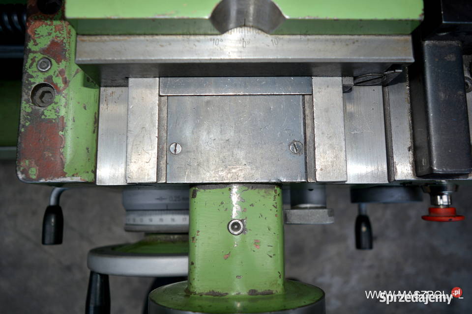 Tokarka uniwersalna TUJ 50 M x 1500 Zakłady Głowno