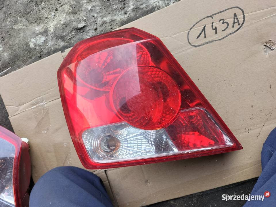 CHEVROLET AVEO KALOS LAMPA TYŁ TYLNA LEWA Kamień-Kolonia