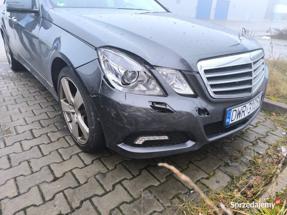 Sprzedam Mercedesa Samochody osobowe