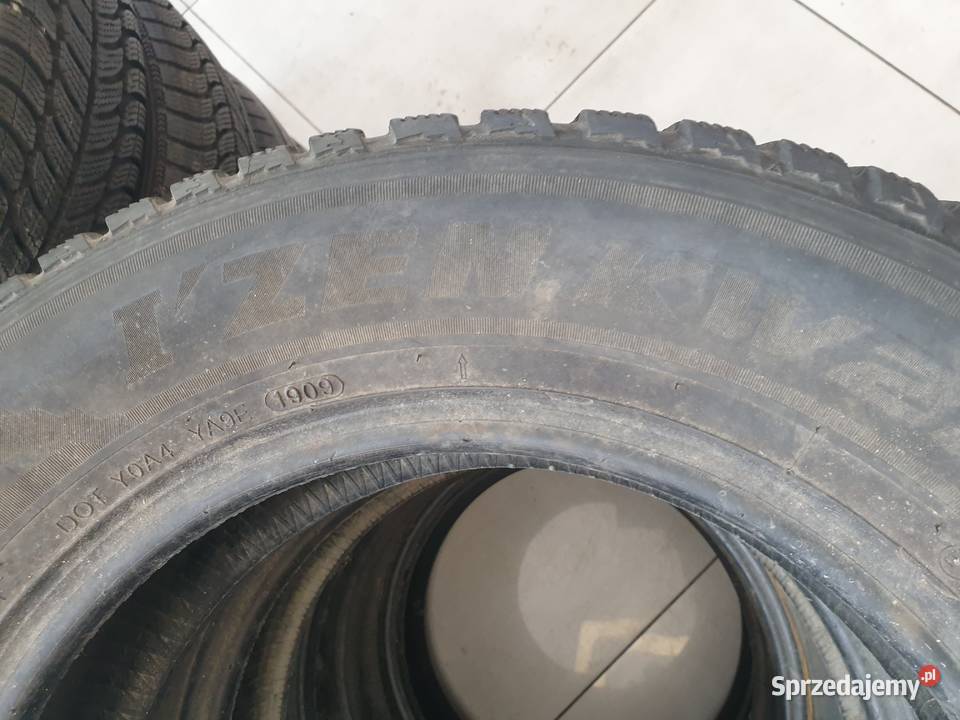 Opony Kumho izen klvo22 20565r15 warmińsko-mazurskie Dobre Miasto sprzedam