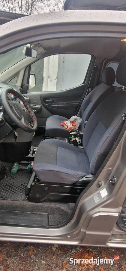 Sprzedam nissan nv200 2010r
