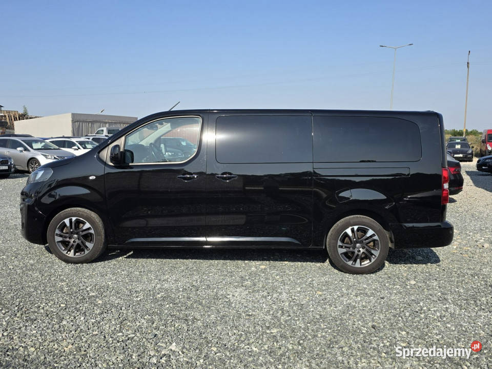 Opel Zafira 20 CDTi 177 Life 2021r kamera LED czarny Zafira
