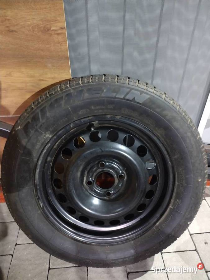Sprzedam felgę 15 otwór centrujący 57 rozstaw