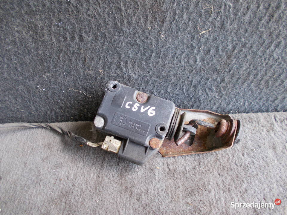 citroen c5 30 v6 02r centralny zamek klapki