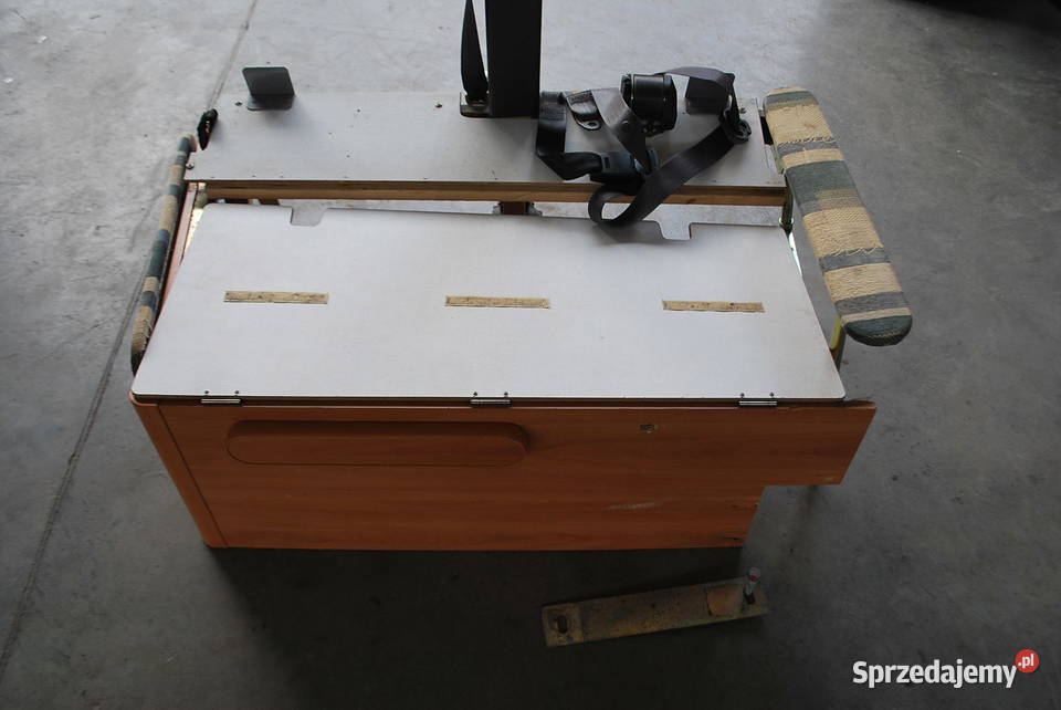 SIEDZISKORAMA Z PASAMI DO KAMPERA Grzebowilk