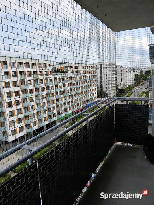 Założenie siatki na balkon przeciw ptakom Warszawa