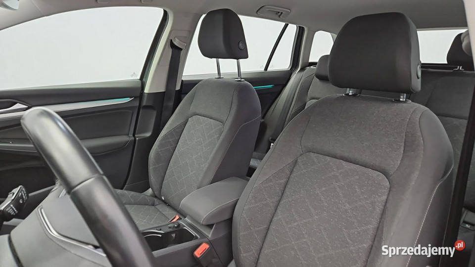 Volkswagen Golf Golf VIII 20 TDI Life Z nieuszkodzony Warszawa